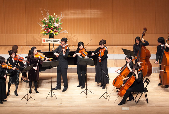 弦楽器アンサンブル演奏の風景